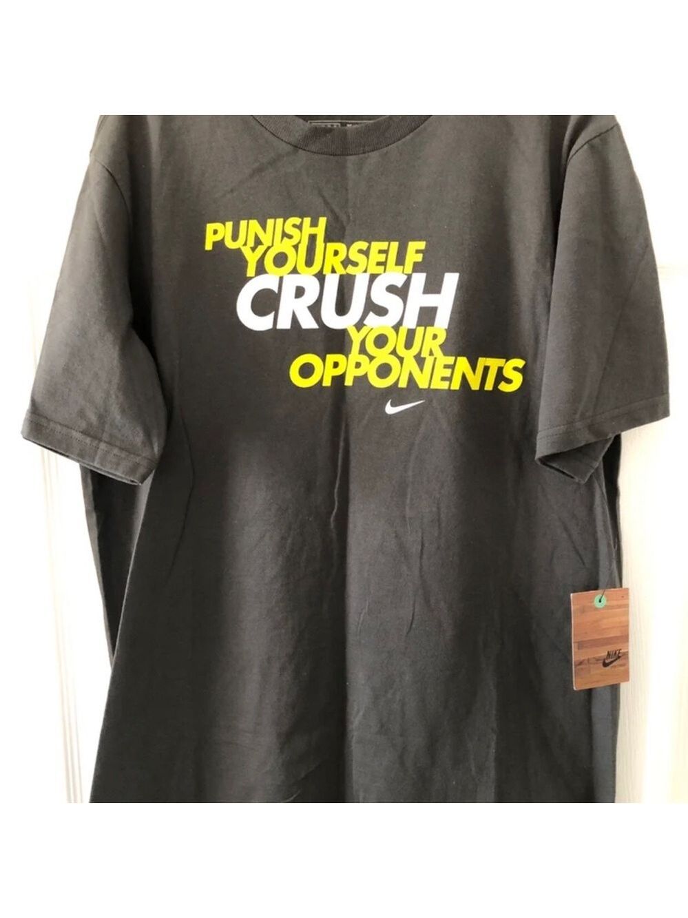 Boys Size XL Nike Dark Gray Motivational Tee Brand New